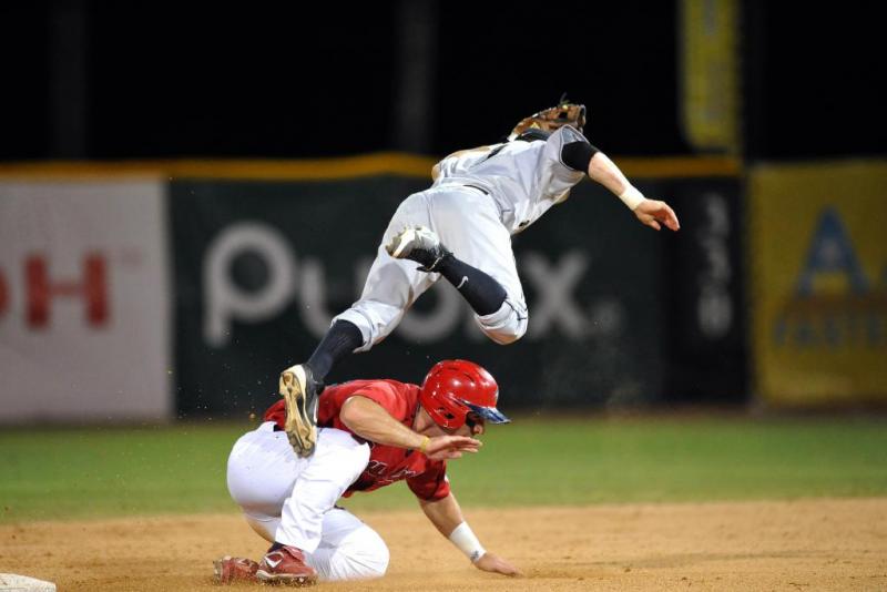 Stony Brook College Baseball Tanner Nivens