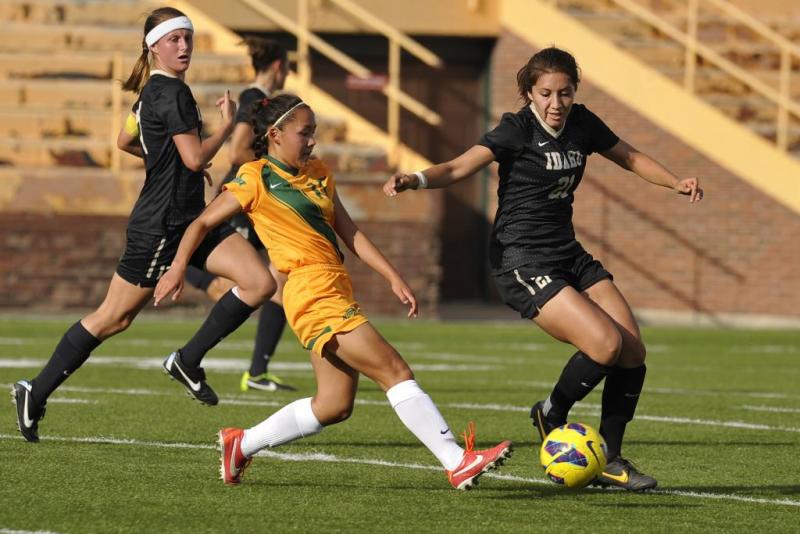 North Dakota State Women's College Soccer, Photo by Dennis Hubbard