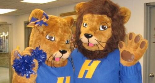 Hofstra Mascots; Kate and Willie Pride